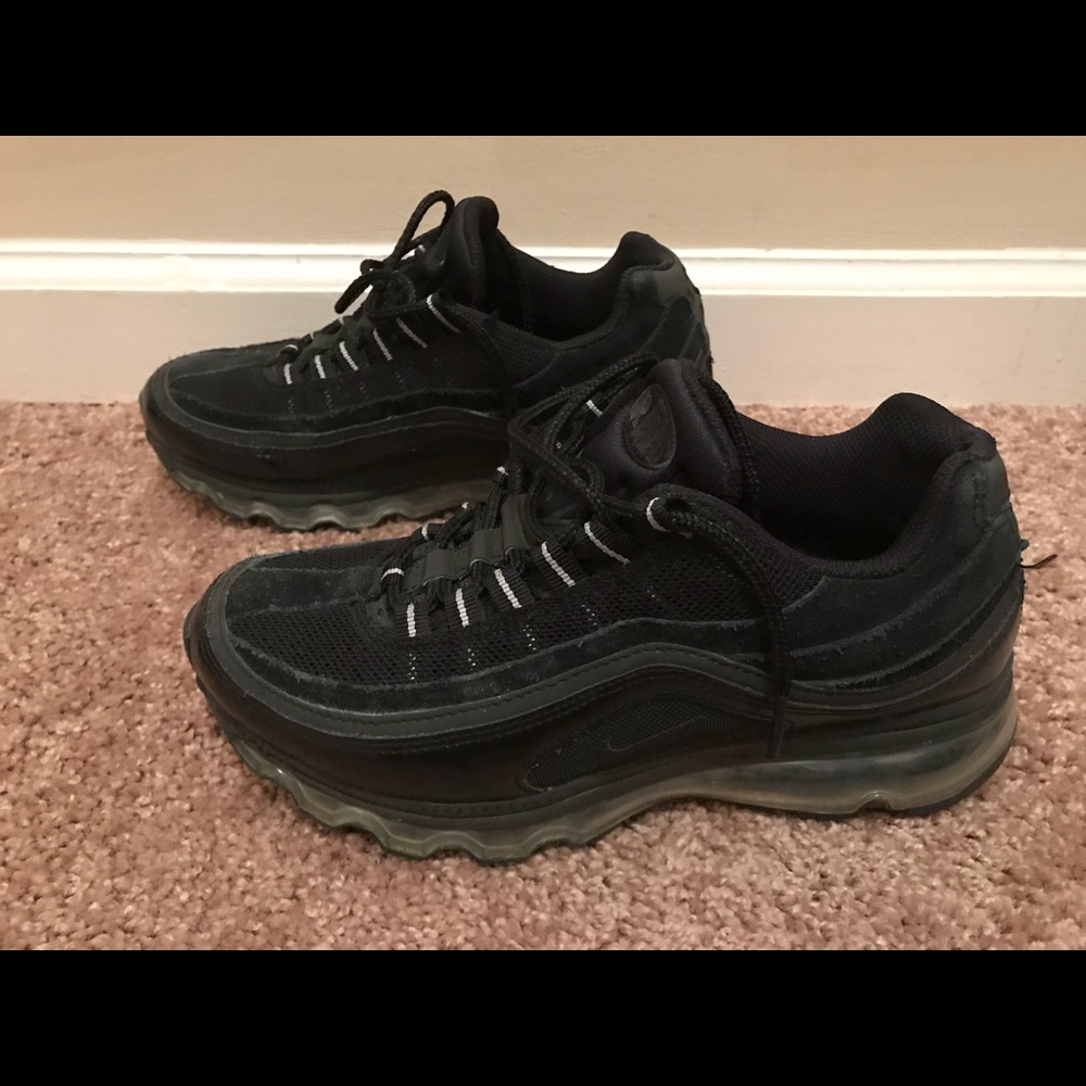 Nike Air Max 24/7 - 5.5Y (Women’s sz 7)
